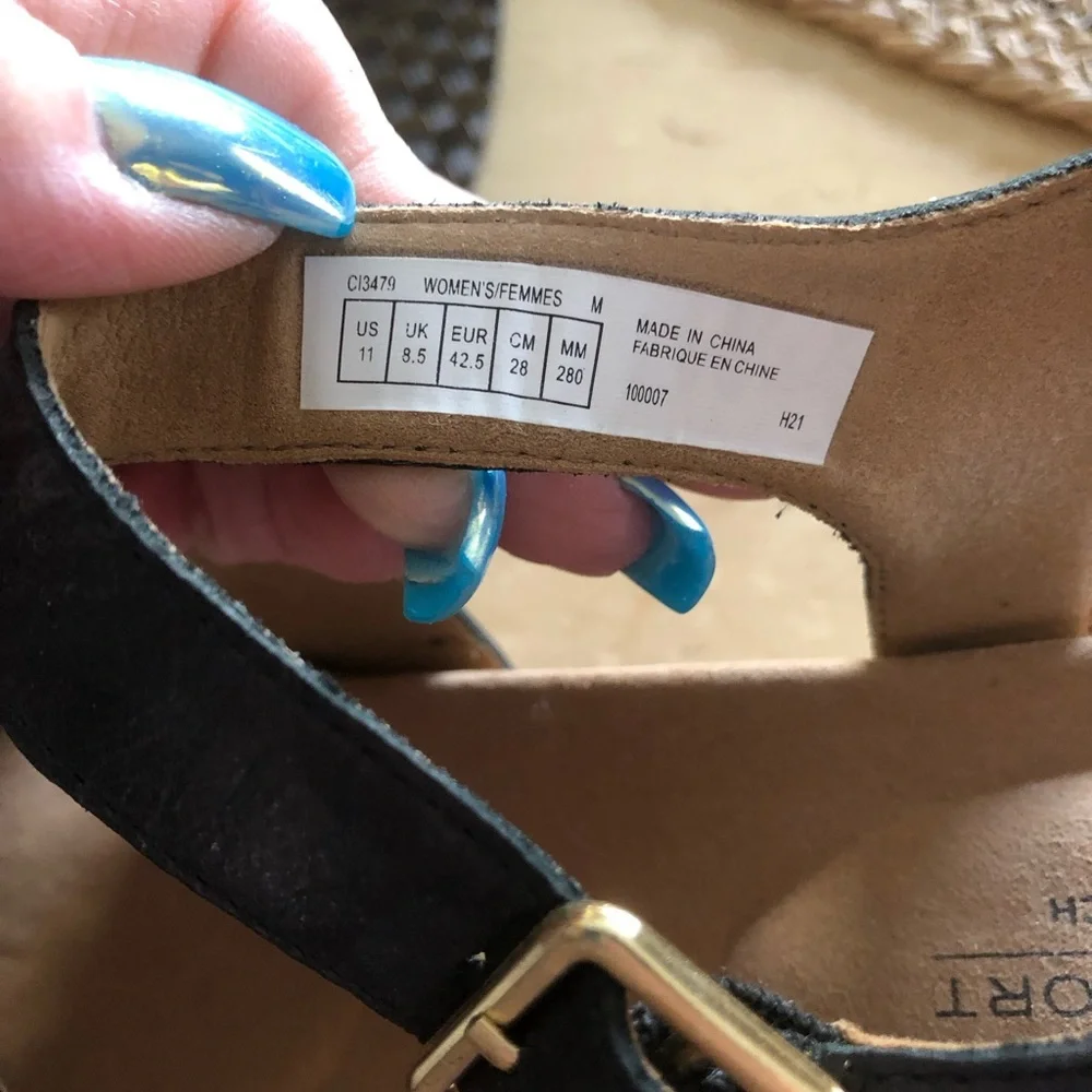 Genuine leather sandal by Rockport